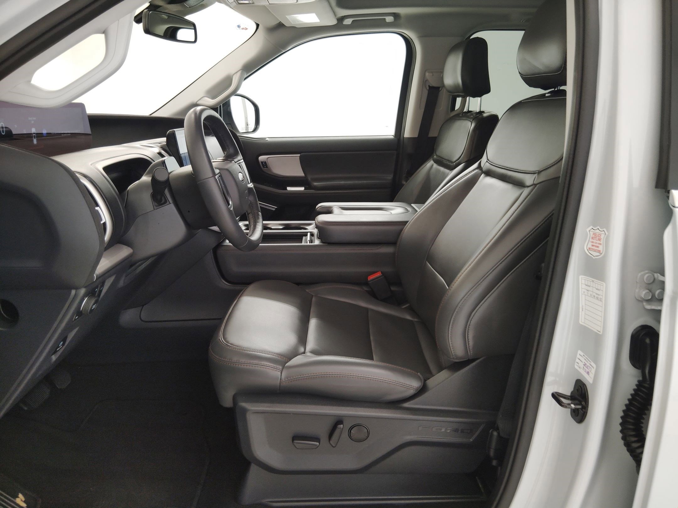 Certified 2025 Ford Expedition Max Active image 10