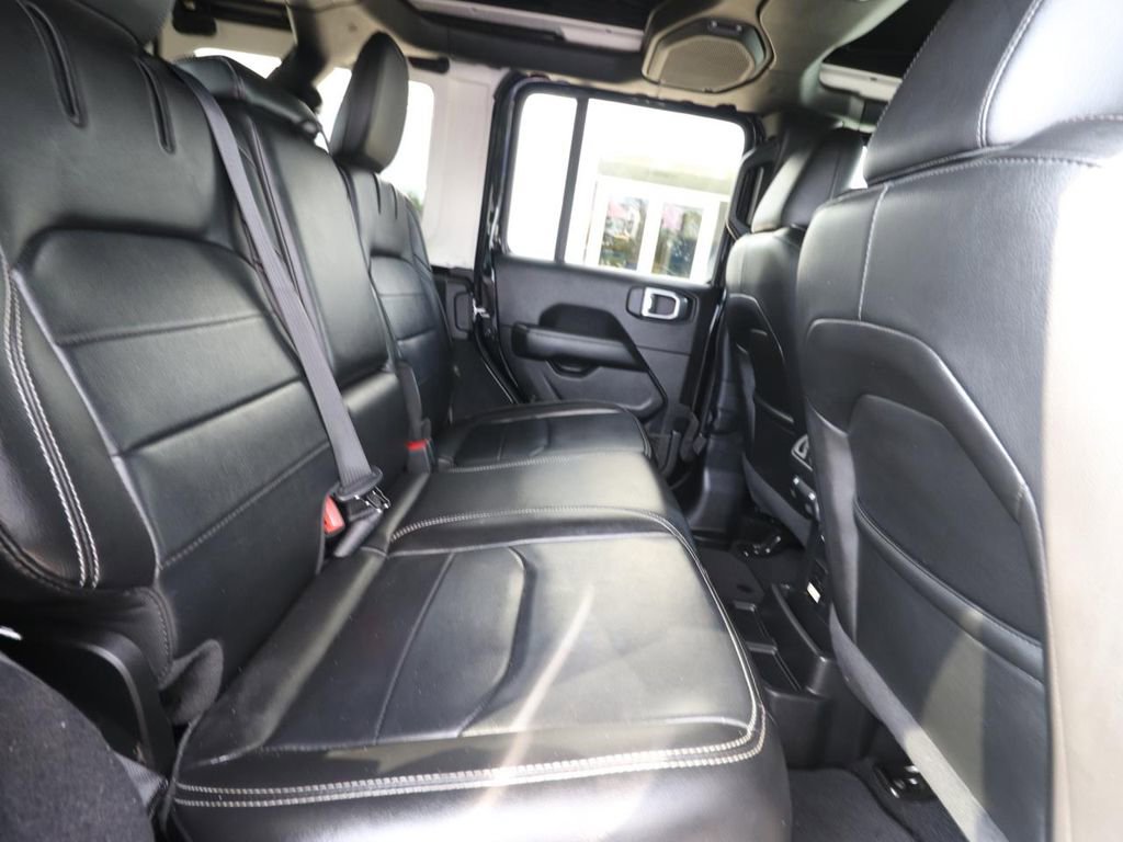 Used 2023 Jeep Wrangler Unlimited Sahara AWD/4WD image 29