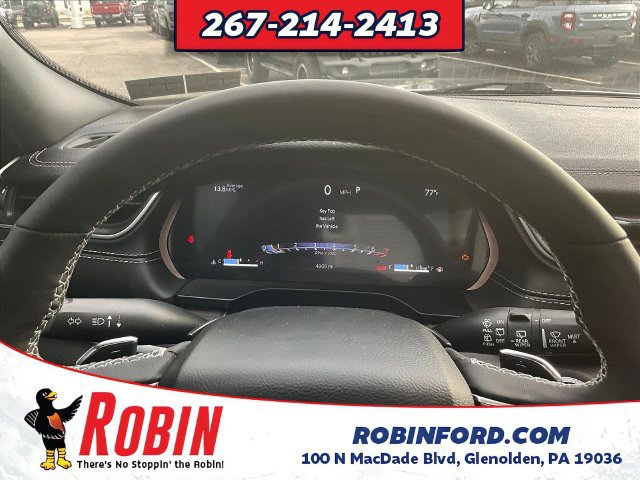 Used 2025 Jeep Grand Cherokee Limited AWD/4WD image 15
