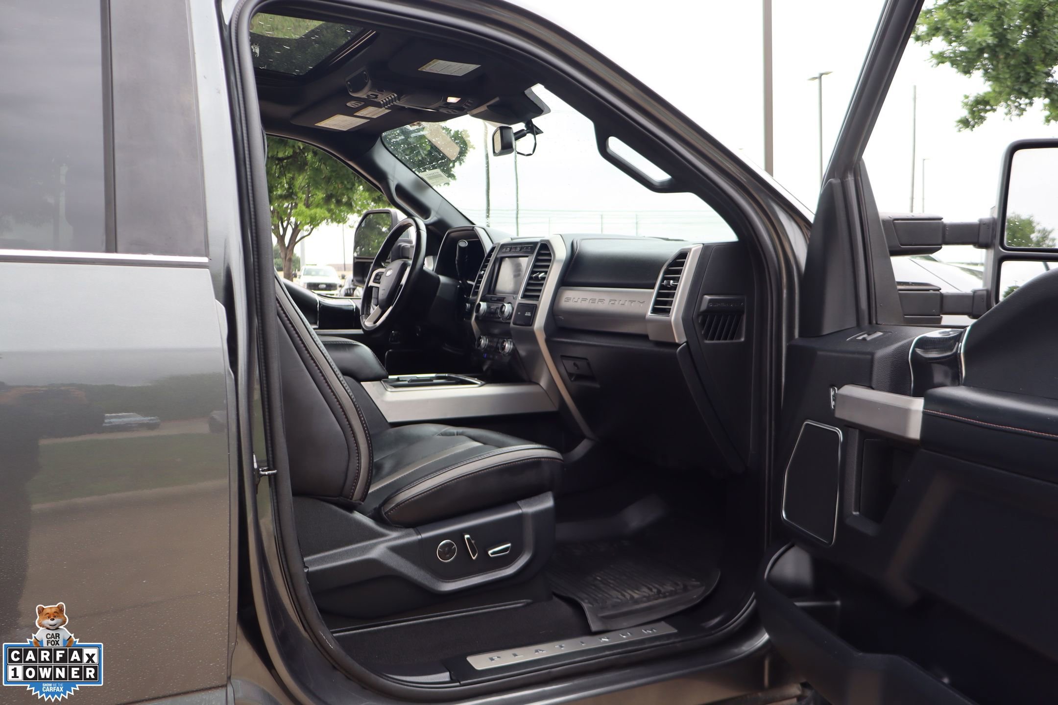 Certified 2020 Ford F250 Platinum w/ Tremor Off-Road Package AWD/4WD image 30