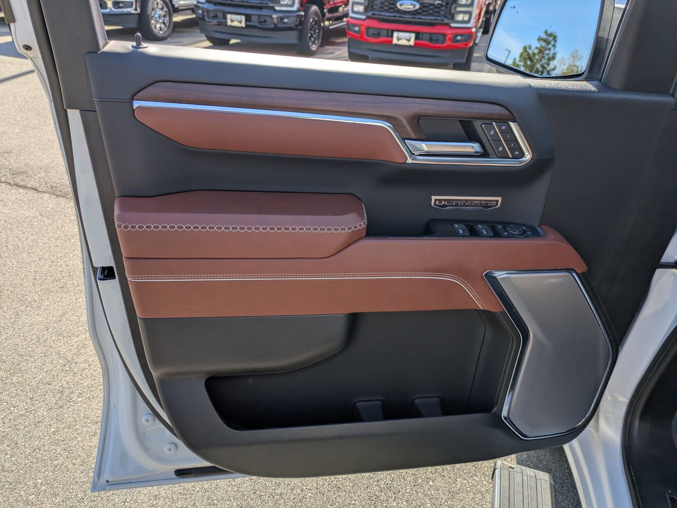 Used 2024 GMC Sierra 1500 Denali Ultimate image 16