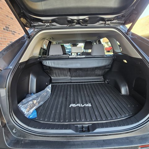 Used 2024 Toyota RAV4 XLE w/ Convenience Package image 17