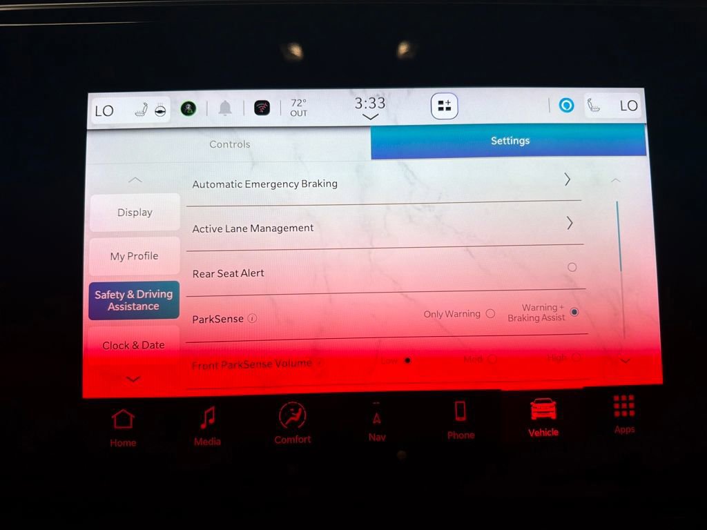 Used 2024 Jeep Wagoneer L Series II image 28