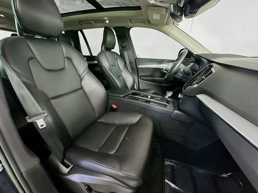 Used 2022 Volvo XC90 T5 Momentum w/ Advanced Package FWD image 14