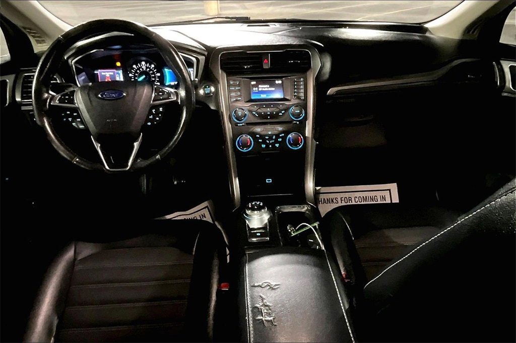 Certified 2017 Ford Fusion SE w/ Equipment Group 601A image 14