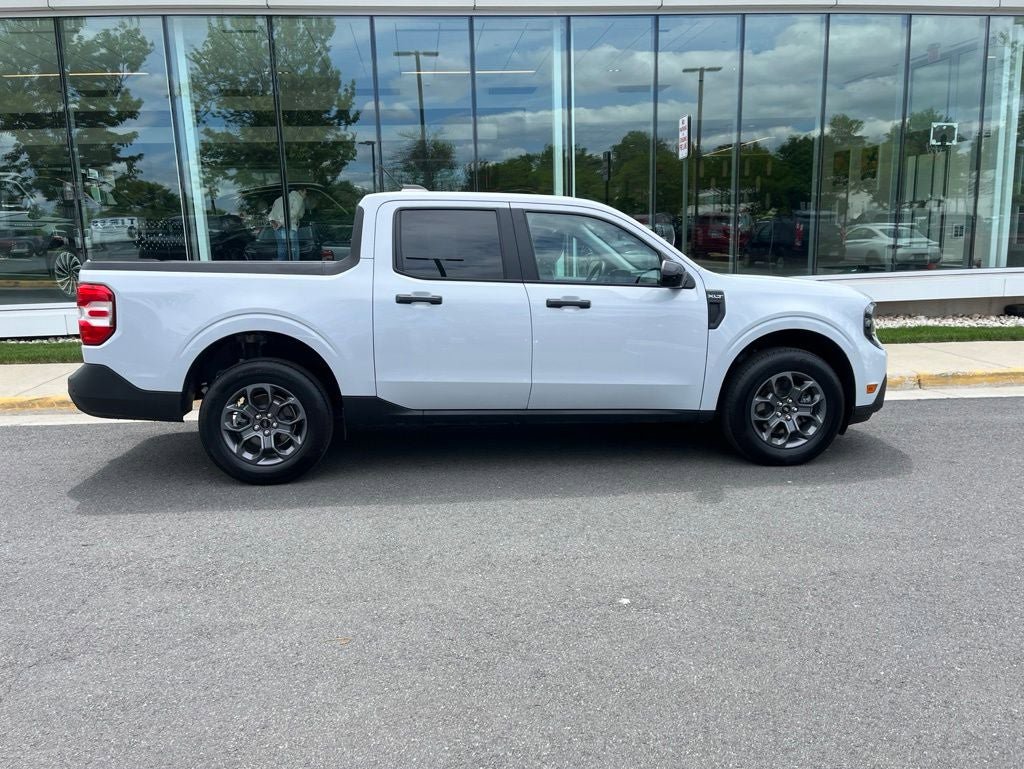 Certified 2025 Ford Maverick XLT w/ XLT Luxury Package AWD/4WD image 10