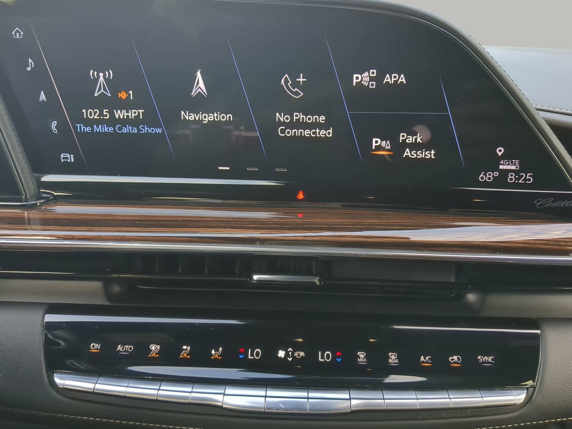 Used 2021 Cadillac Escalade ESV Premium Luxury AWD/4WD image 61