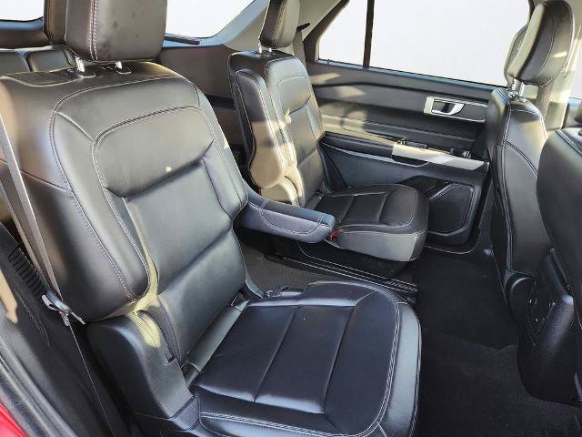 Certified 2023 Ford Explorer XLT w/ Equipment Group 202A RWD image 27