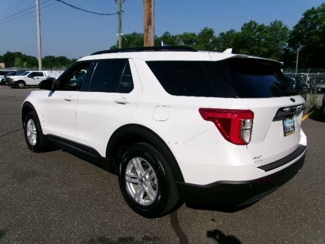 Certified 2023 Ford Explorer XLT w/ Equipment Group 202A AWD/4WD image 8
