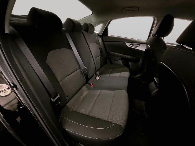 Used 2022 Kia Forte LXS FWD image 26