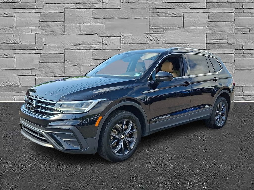 Used 2024 Volkswagen Tiguan SE AWD/4WD image 5