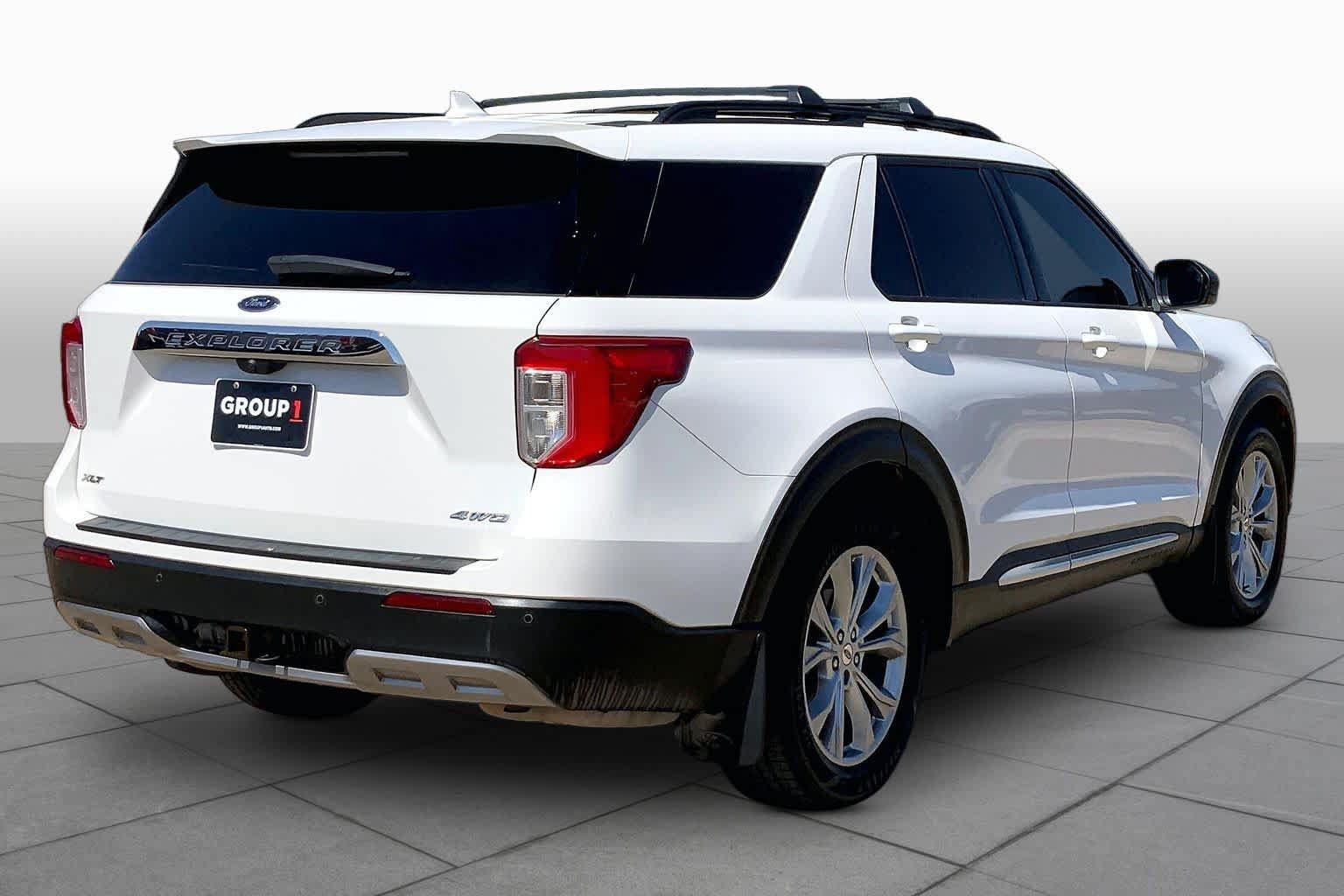 Certified 2021 Ford Explorer XLT w/ Equipment Group 202A AWD/4WD image 13