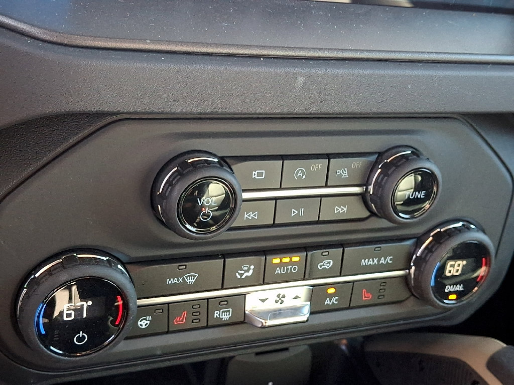 Certified 2025 Ford Bronco Badlands AWD/4WD image 15