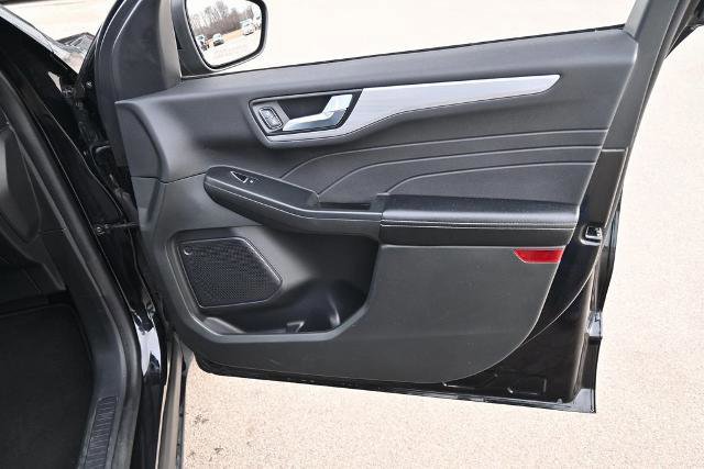 Certified 2023 Ford Escape Platinum image 25