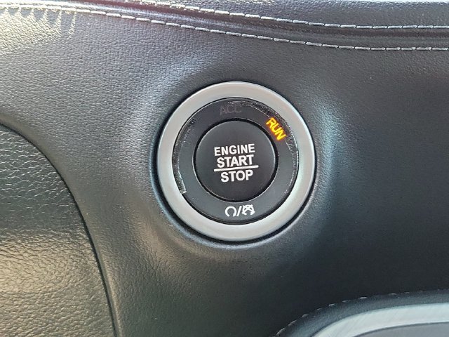 Used 2022 Dodge Challenger R/T Scat Pack RWD image 28