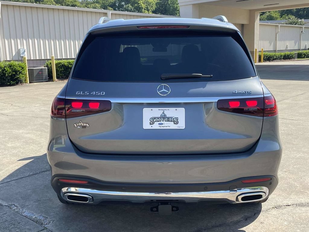 Used 2025 Mercedes-Benz GLS 450 4MATIC image 4