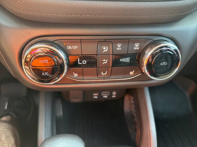 Used 2021 Chevrolet TrailBlazer LT w/ Premium Seating Package AWD/4WD image 31