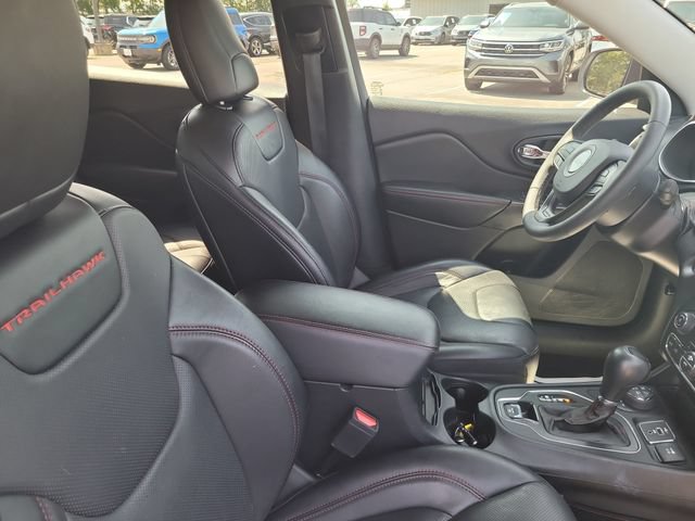 Used 2022 Jeep Cherokee Trailhawk w/ Sound & Nav Group AWD/4WD image 29
