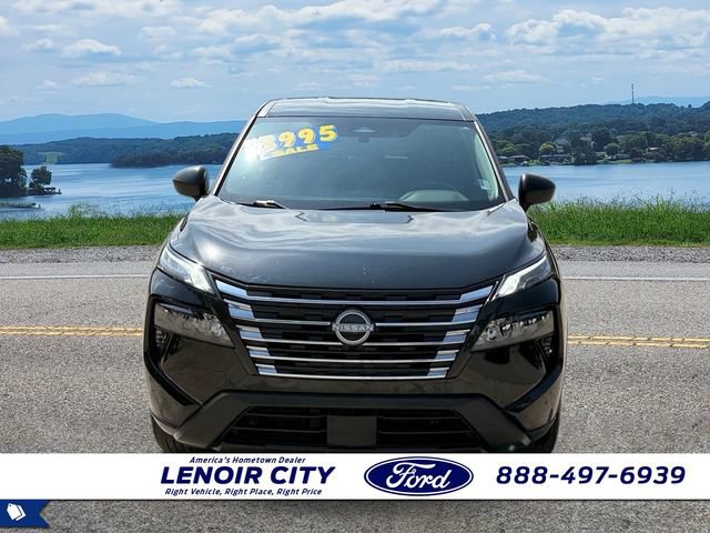 Used 2024 Nissan Rogue S AWD/4WD image 8