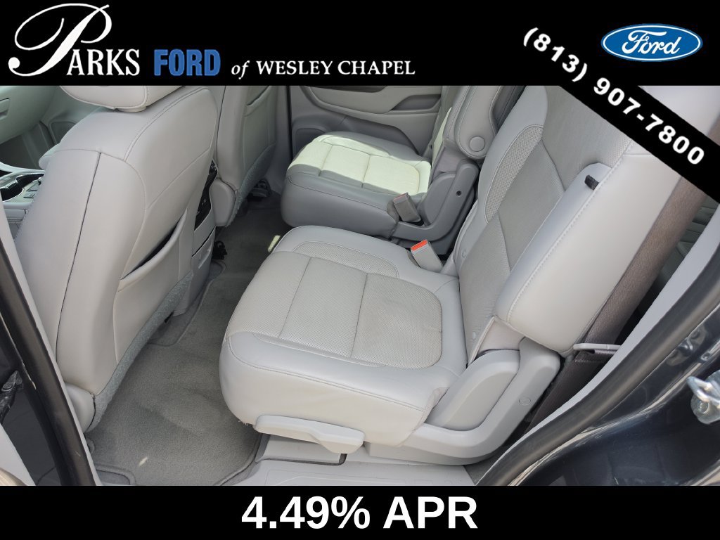 Used 2020 GMC Acadia SLT w/ Driver Alert Package II FWD image 16
