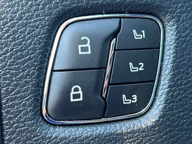 Certified 2022 Ford F250 Platinum w/ Snow Plow Prep Package AWD/4WD image 20