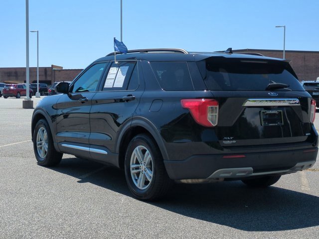Certified 2020 Ford Explorer XLT w/ Equipment Group 202A RWD image 7