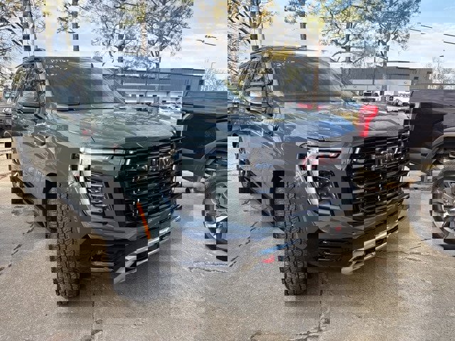 Used 2025 GMC Yukon AT4 Ultimate image 3