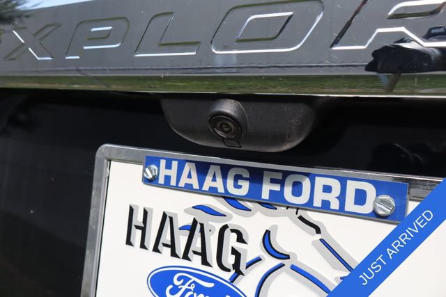 Certified 2024 Ford Explorer Limited w/ Limited Technology Package AWD/4WD image 13