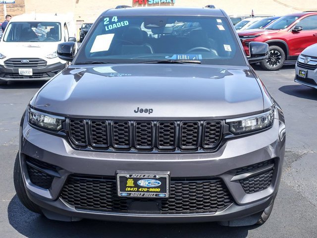 Used 2024 Jeep Grand Cherokee Altitude AWD/4WD image 5