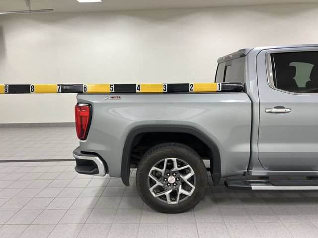 Used 2023 GMC Sierra 1500 SLT w/ SLT Premium Plus Package AWD/4WD image 6