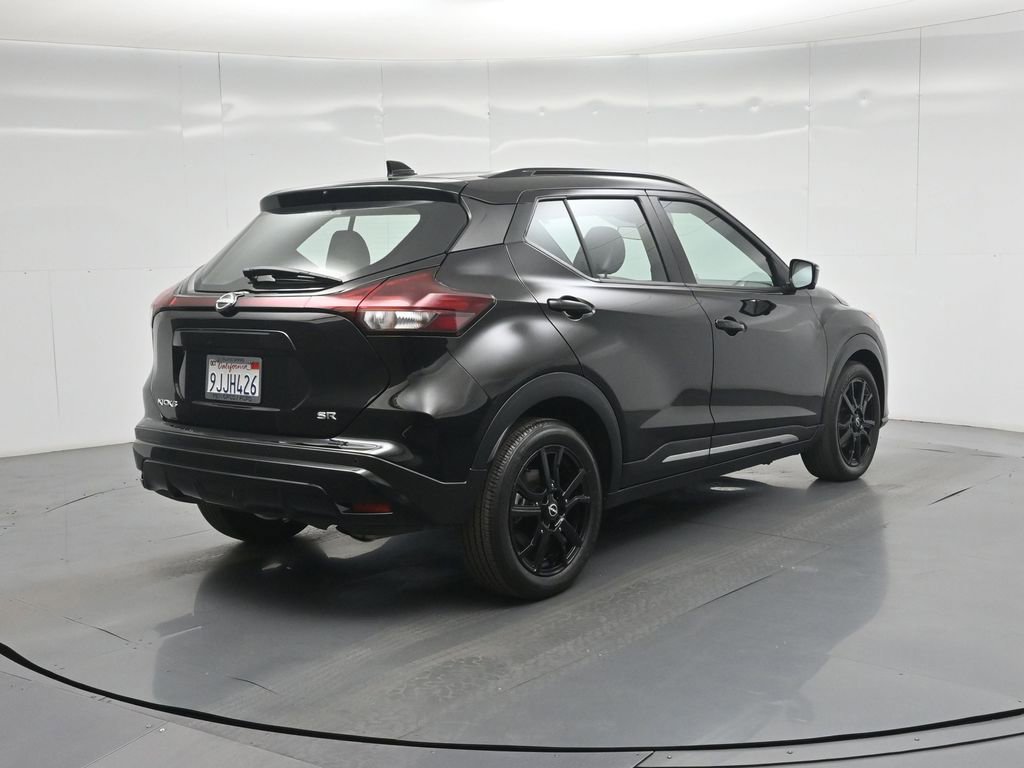 Used 2023 Nissan Kicks SR w/ SR Premium Package image 26