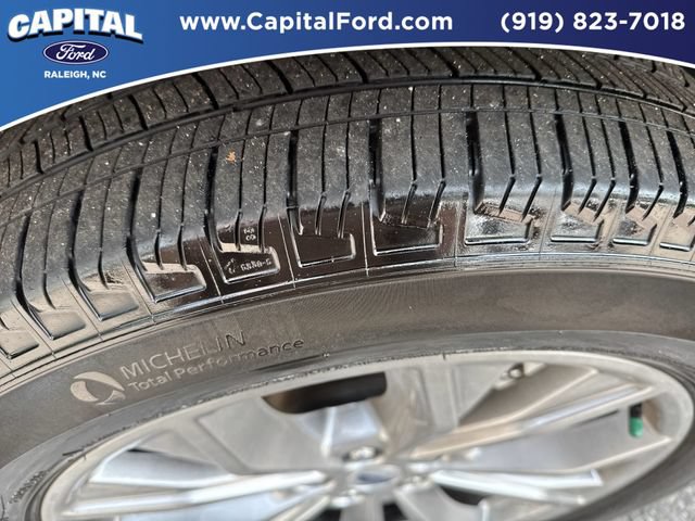 Certified 2023 Ford Explorer XLT w/ Equipment Group 202A AWD/4WD image 14