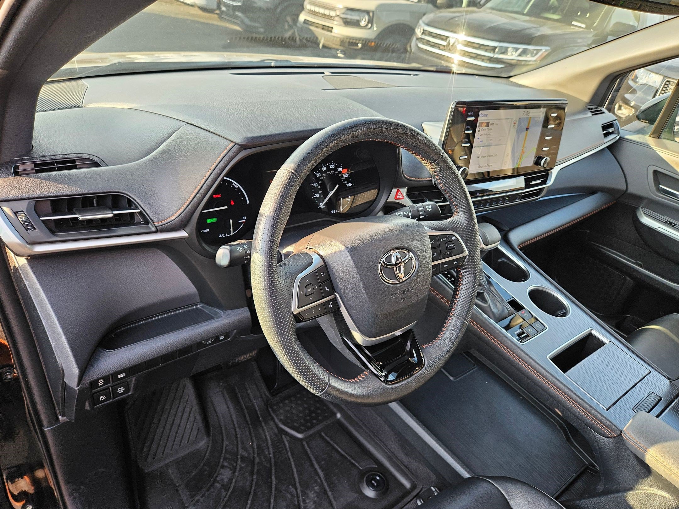 Used 2022 Toyota Sienna XSE AWD/4WD image 16