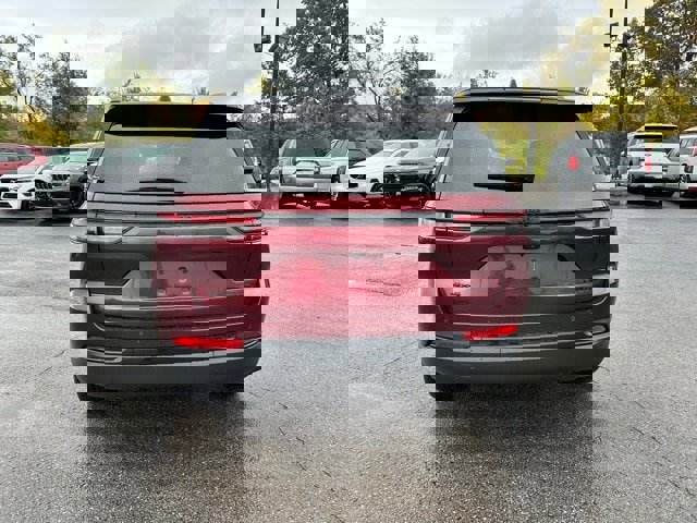 Used 2024 Jeep Grand Cherokee Limited w/ Black Appearance Package image 3