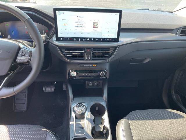 Certified 2025 Ford Escape SE FWD image 12