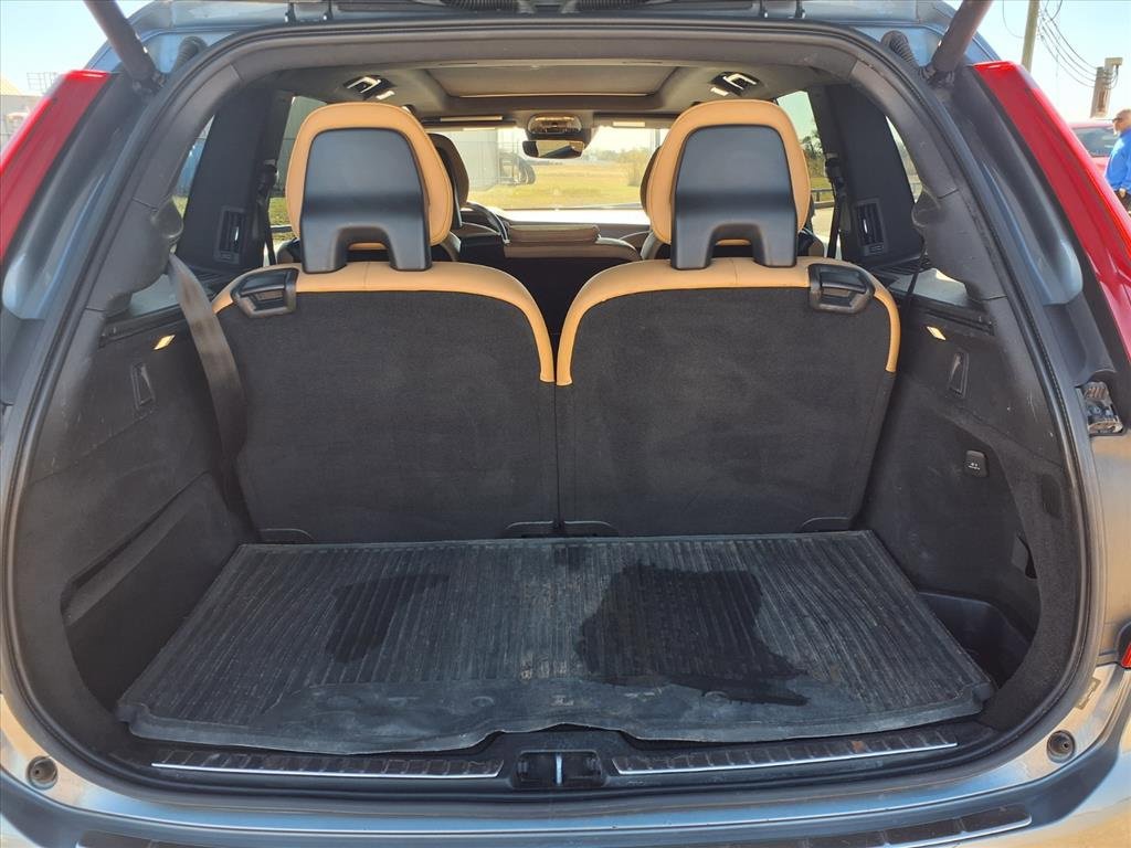 Used 2018 Volvo XC90 T6 Momentum w/ Convenience Package image 24