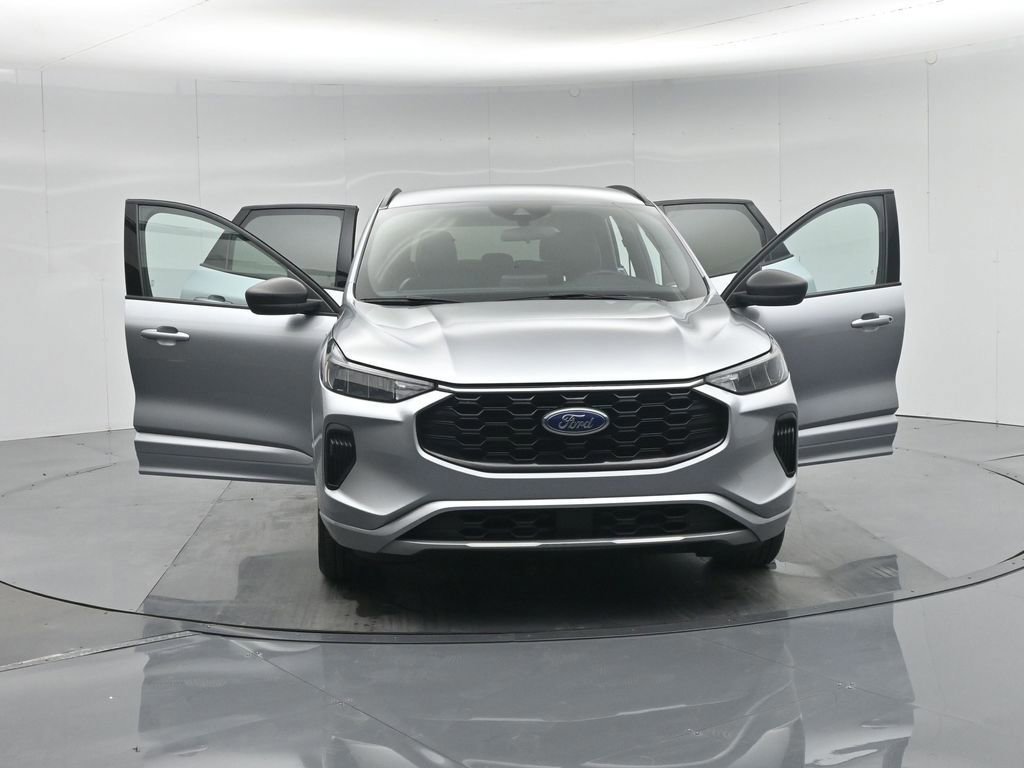 Certified 2024 Ford Escape ST-Line w/ Cold Weather Package image 57