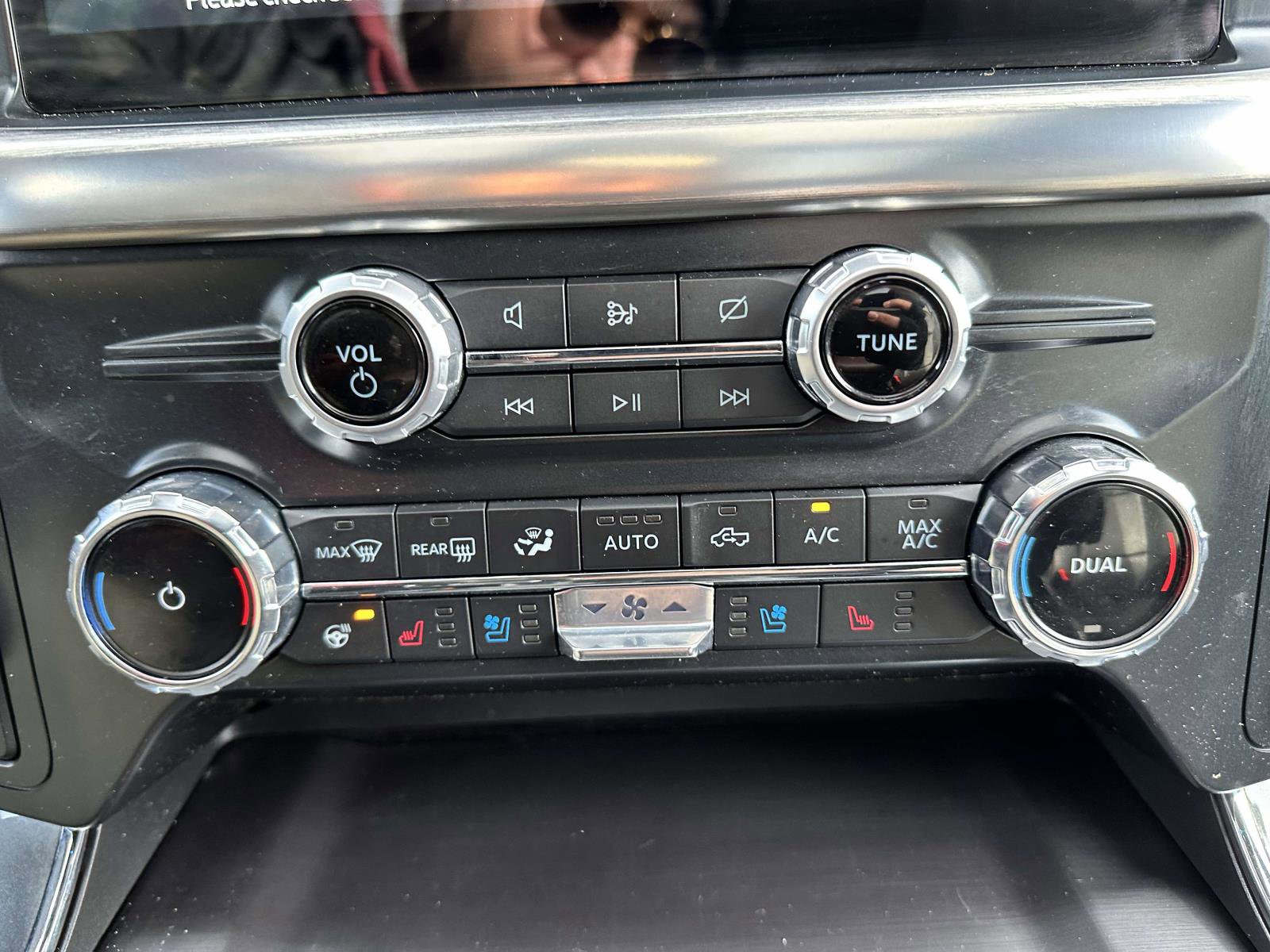 Certified 2022 Ford F150 Lariat w/ Equipment Group 502A High image 26