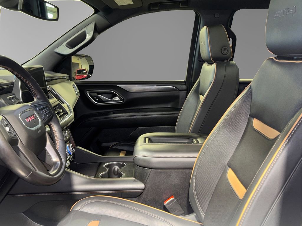 Used 2022 GMC Yukon XL AT4 image 13