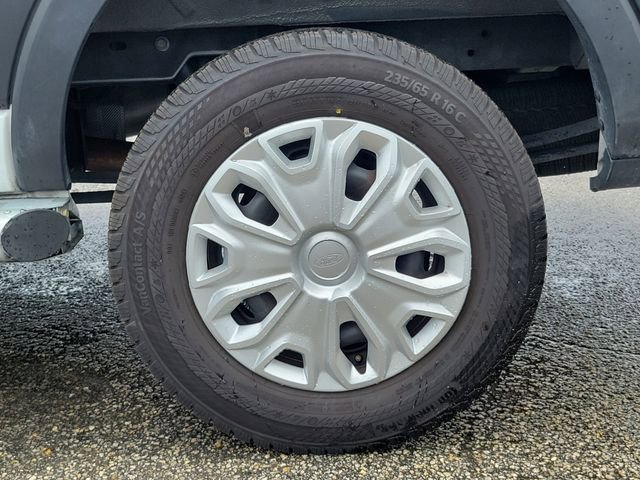 Certified 2025 Ford Transit 250 Low Roof w/ Exterior Upgrade Package RWD image 7
