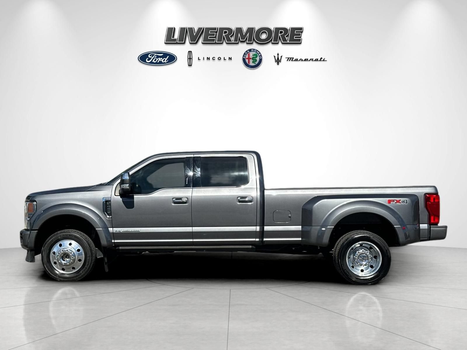 Certified 2022 Ford F450 Platinum w/ FX4 Off-Road Package AWD/4WD image 6