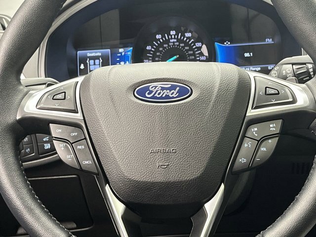 Certified 2023 Ford Edge Titanium w/ Class II Trailer Tow Package AWD/4WD image 15