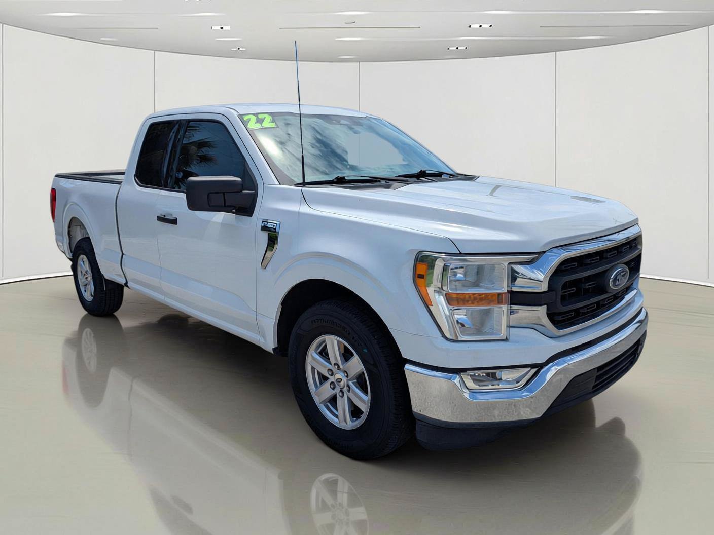 Certified 2022 Ford F150 XLT w/ Equipment Group 301A Mid RWD image 4
