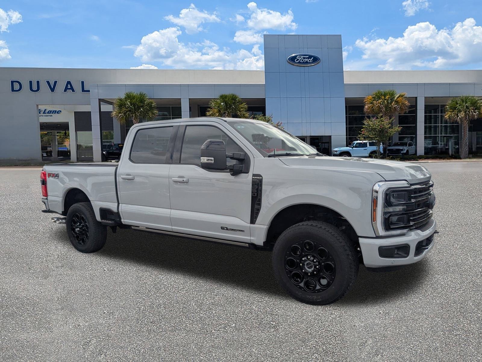 Certified 2025 Ford F250 Platinum w/ FX4 Off-Road Package image 2