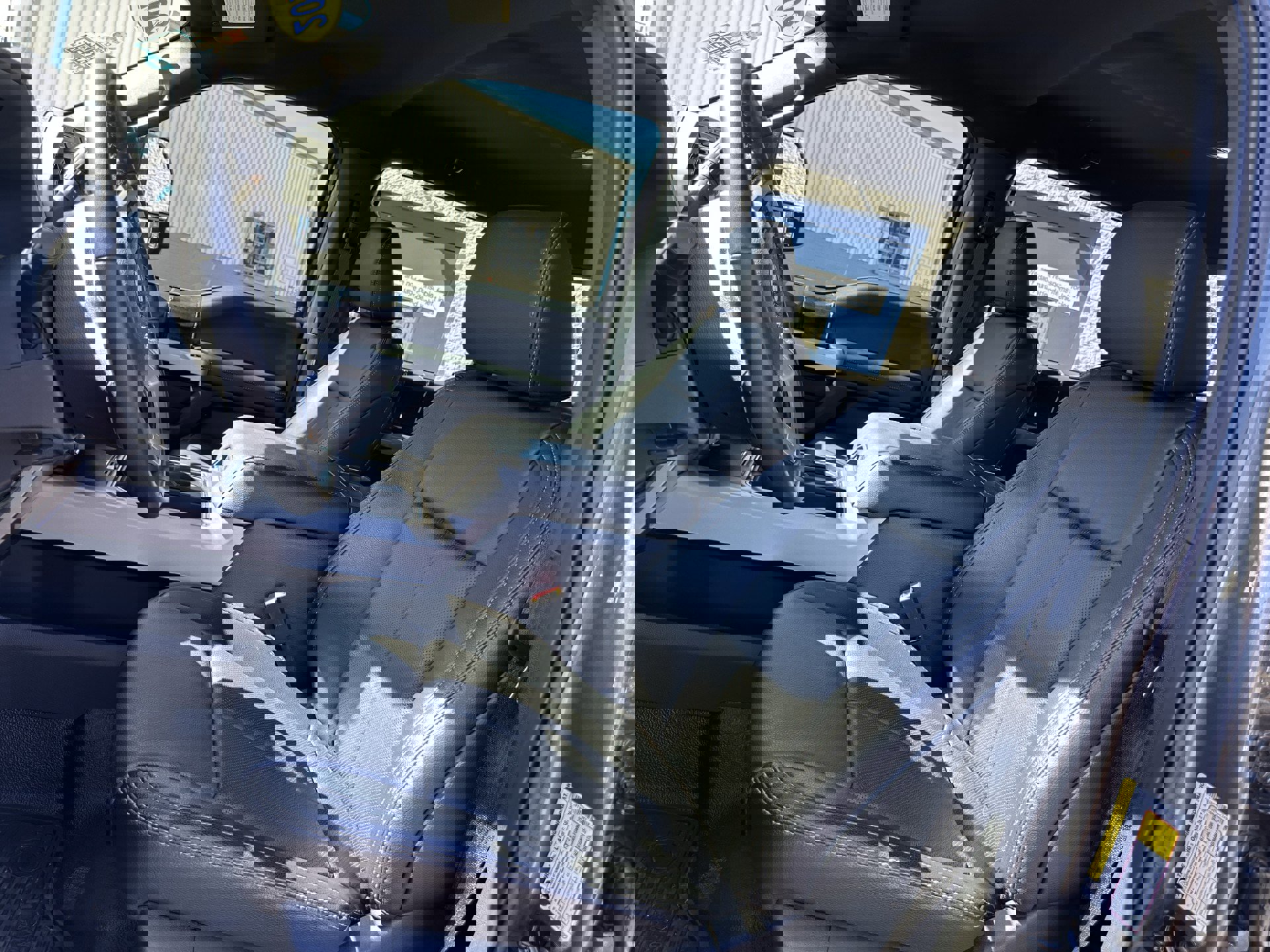 Certified 2022 Ford F350 Lariat w/ Tremor Off-Road Package image 10