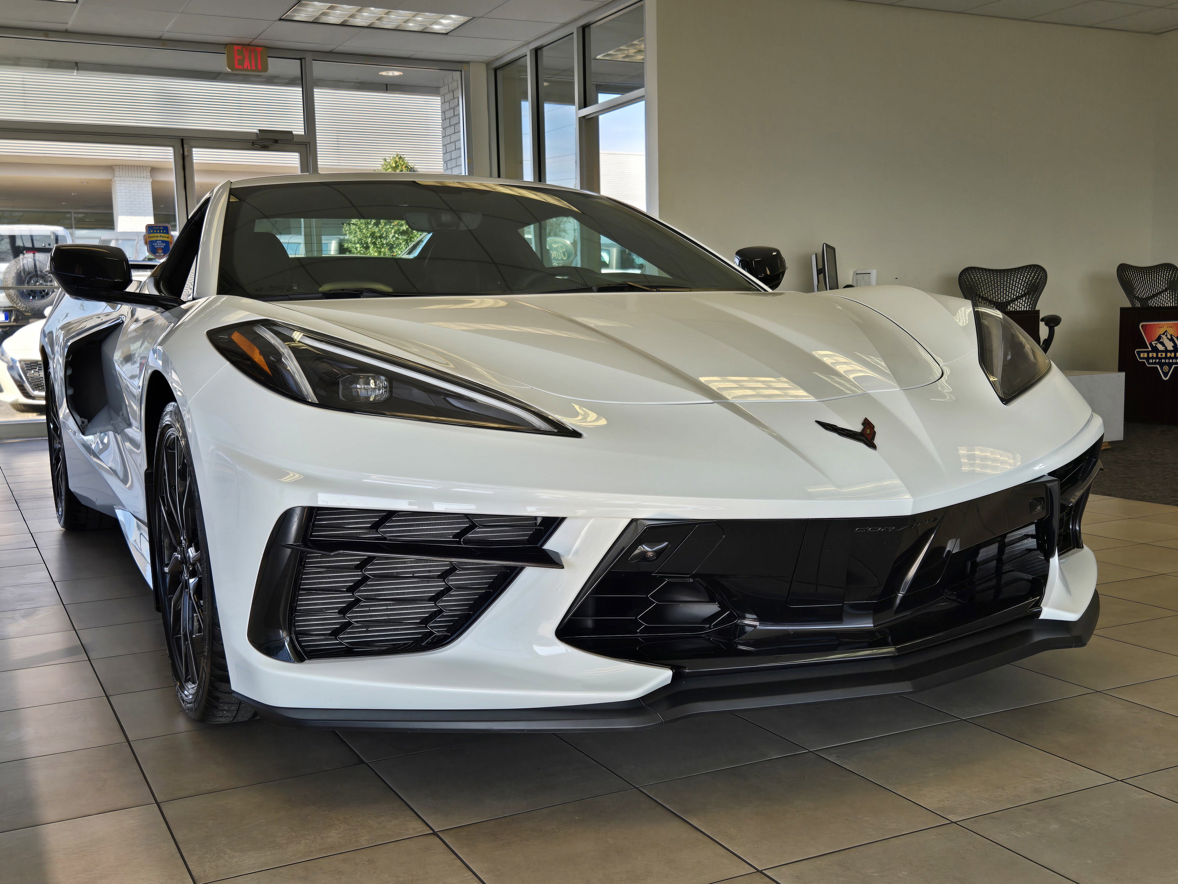 Used 2023 Chevrolet Corvette Stingray Preferred Conv w/ Z51 Performance Package image 3