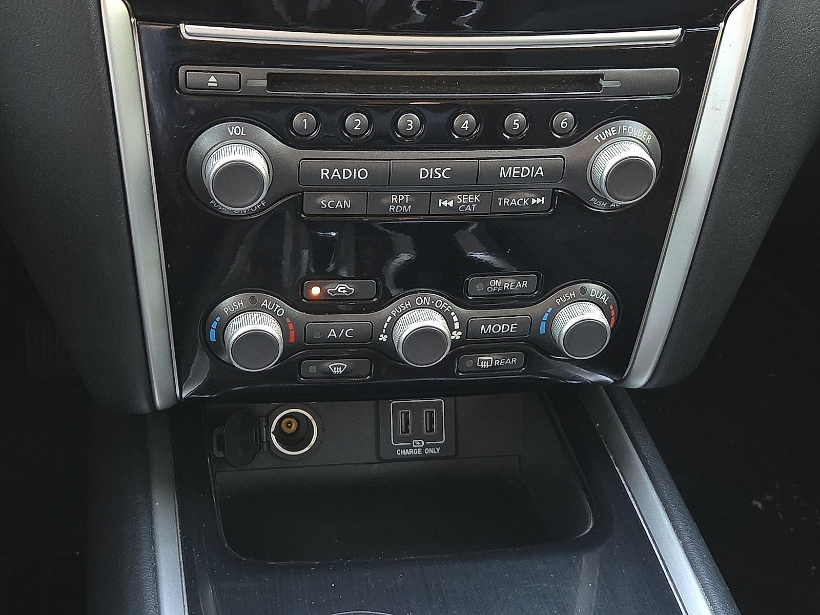 Used 2018 Nissan Pathfinder S FWD image 18