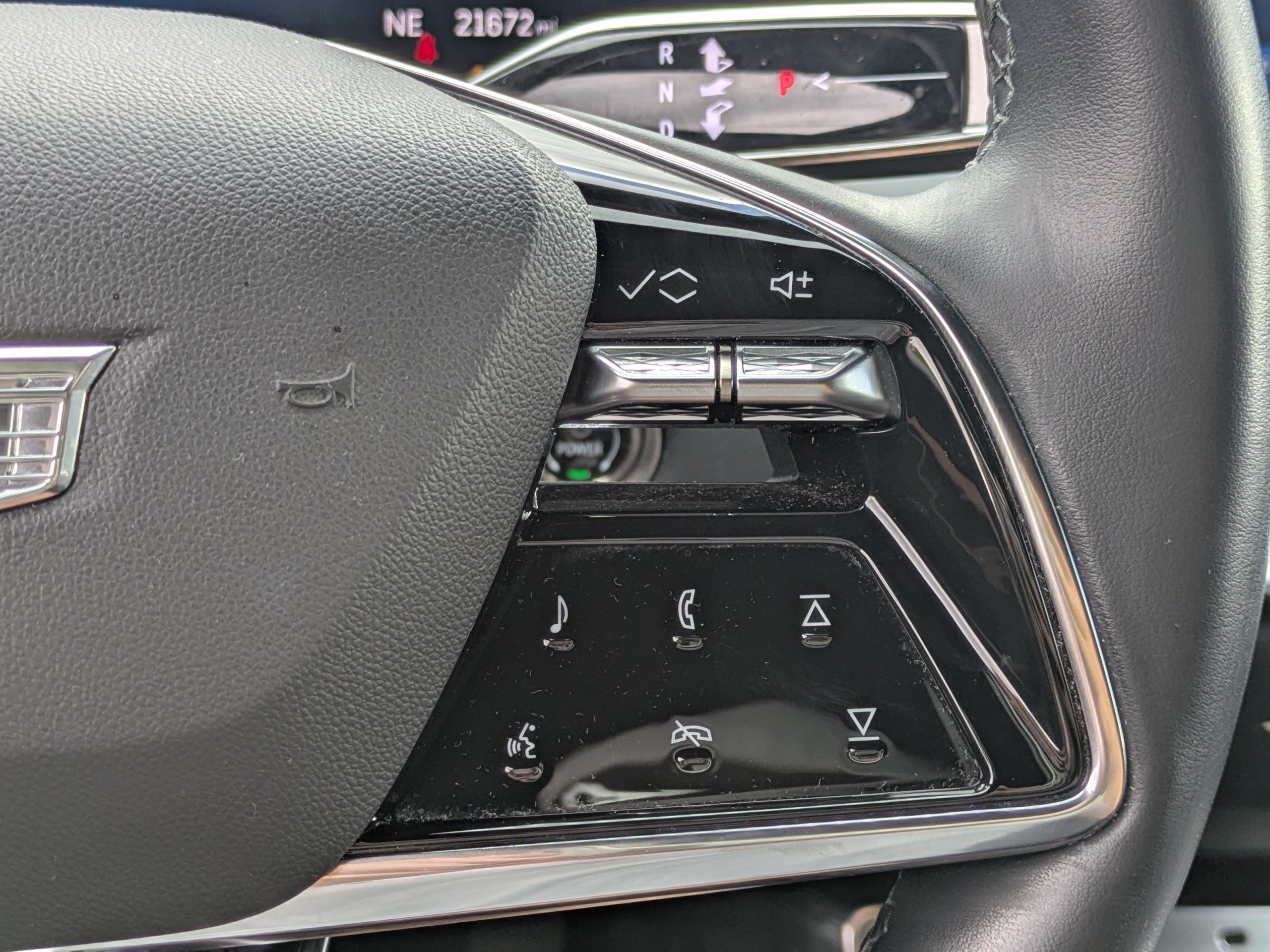 Used 2024 Cadillac Lyriq Luxury RWD image 22