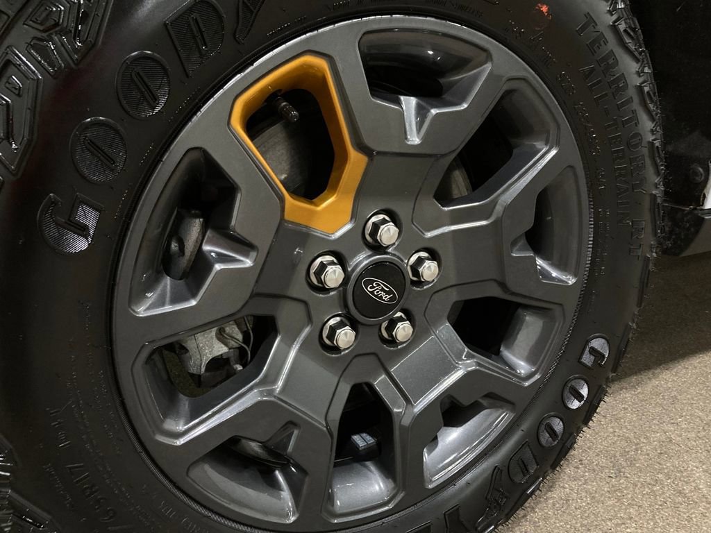 Certified 2025 Ford Maverick Tremor image 14