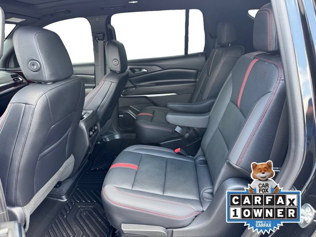 Used 2026 Chevrolet Traverse RS FWD image 13